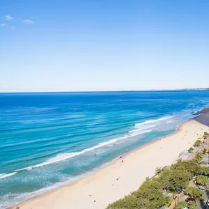 https://chateau-beachside.queenslandhotels.net